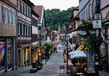 P站入口运营白皮书：增长黑客实战分享